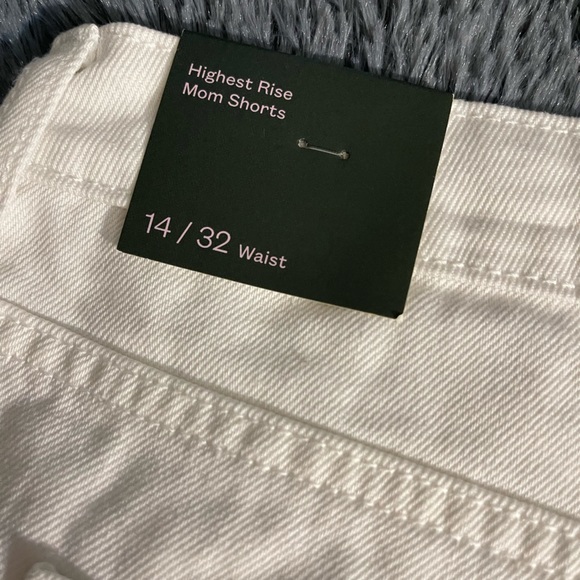 Wild Fable high rise Mom Jean shorts NWT - size 14 - Picture 4 of 5